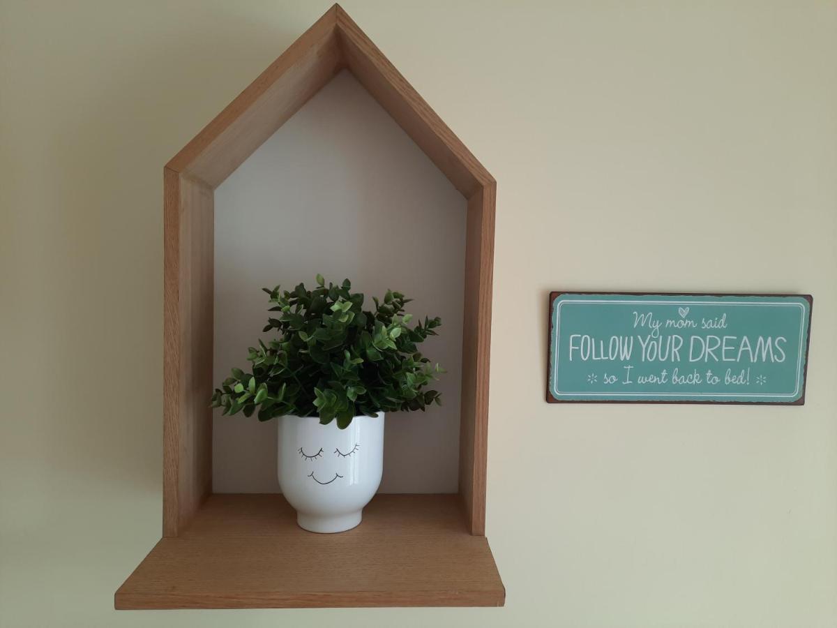 Smiling Places - Guest House In لابروغ المظهر الخارجي الصورة